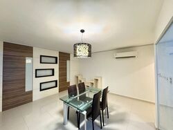 Blk 202A Compassvale South Gate (Sengkang), HDB Executive #450321091
